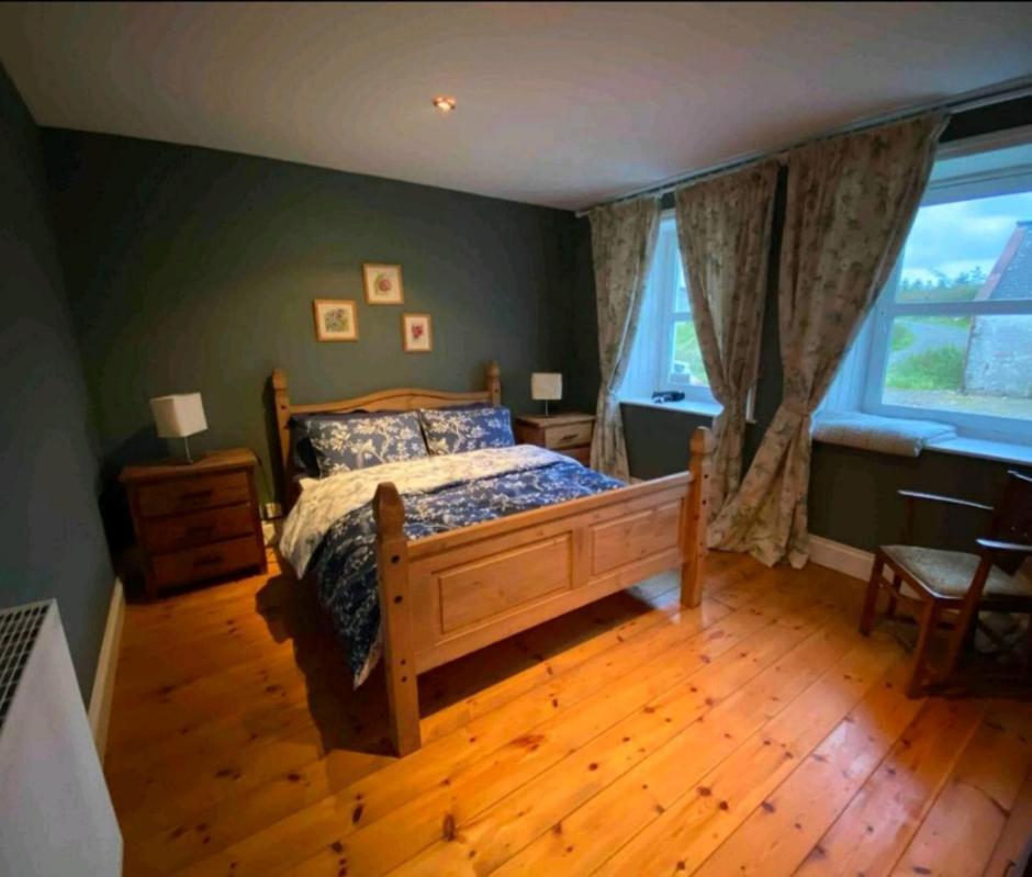 Barcloy Honey House