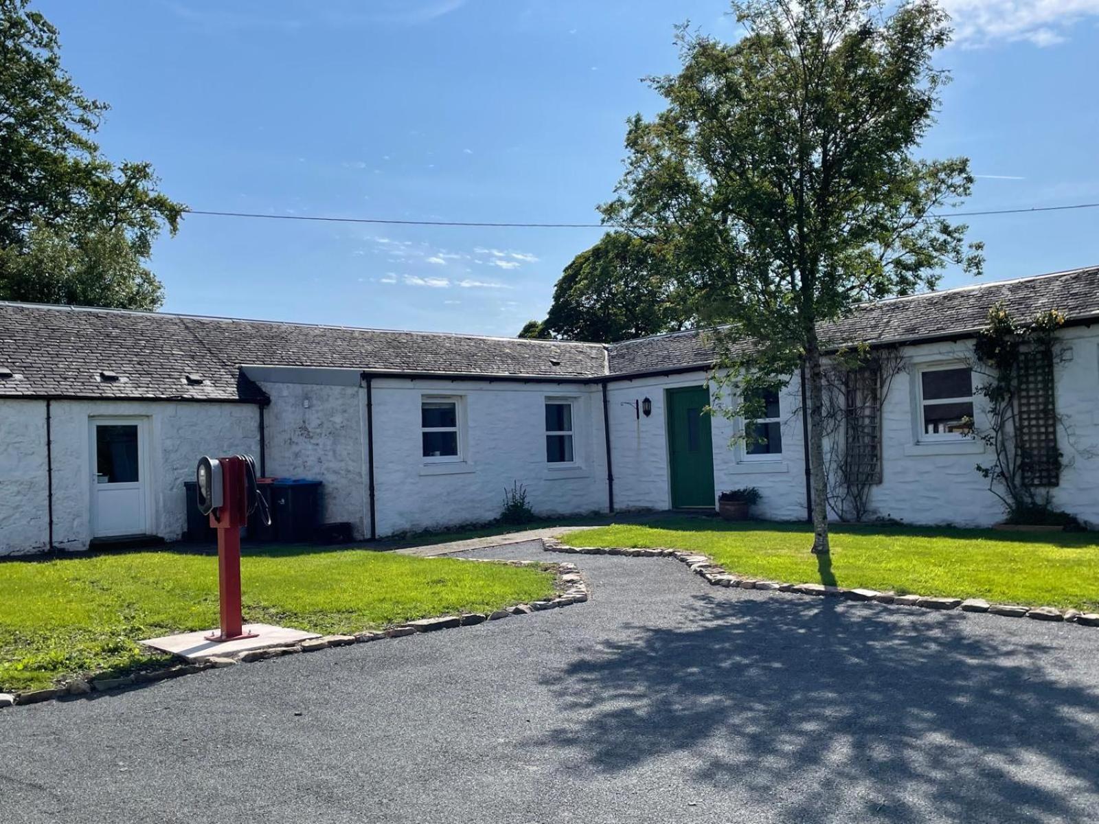 Barcloy Honey House Holiday home